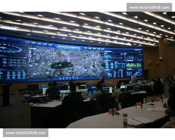 现场直击城市突发事件处置全过程还原多部门联动应对挑战一线实录